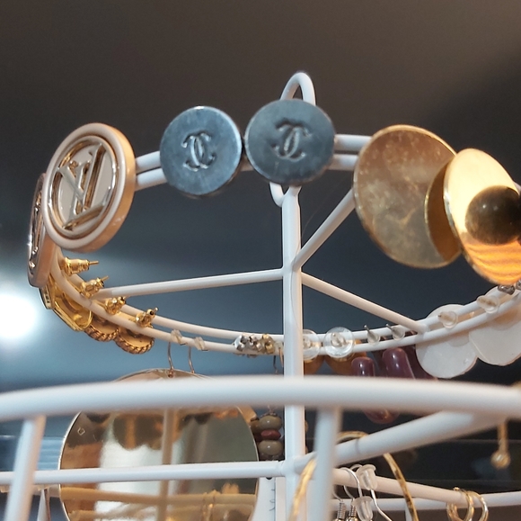 3/$140 CHANEL UPCYCLED EARRINGS ANTIQUE SILVER - Picture 5 of 8